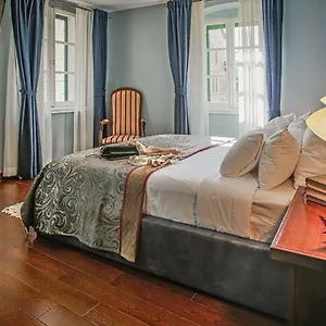 4* Nocleg ze śniadaniem Theatre Luxury