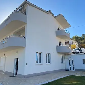 Antonella , Trogir Chorwacja