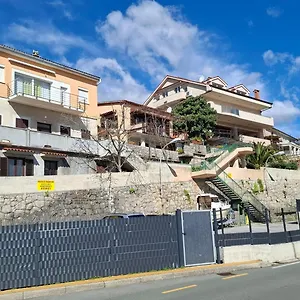 Komel , Opatija Chorwacja