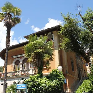 Ines Komel Apartman Opatija
