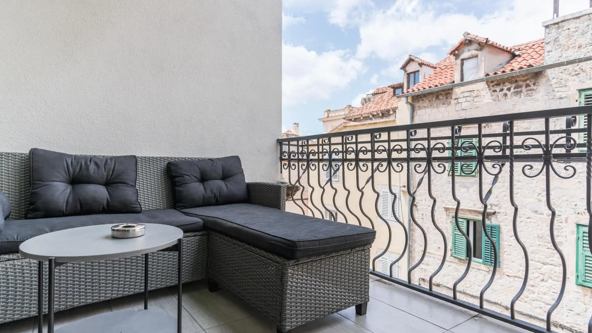 Downtown Hostel 0*, Split Croatia