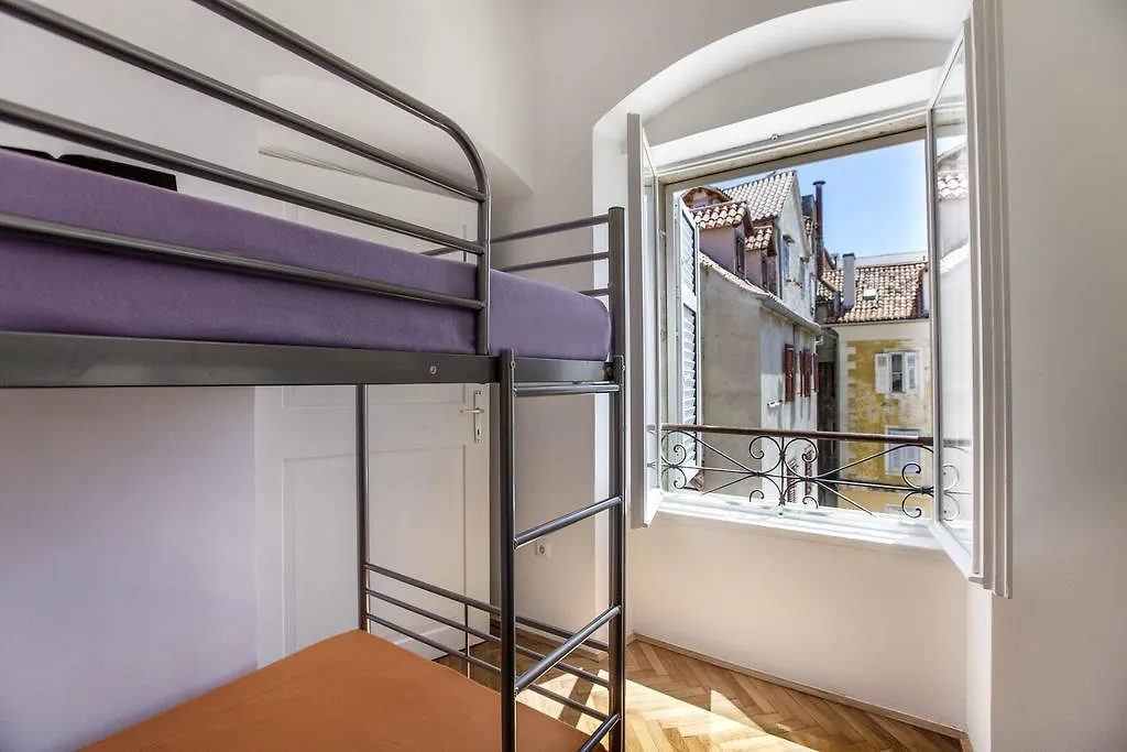 Downtown Hostel Split